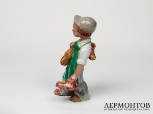 Статуэтка «Сапожник». Керамика, Венгрия, 1950 год