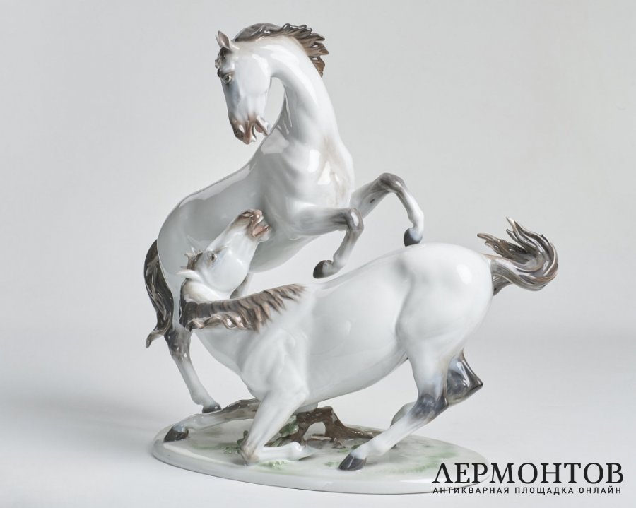 Статуэтка «Играющие жеребцы». Фарфор, Rosenthal, Германия