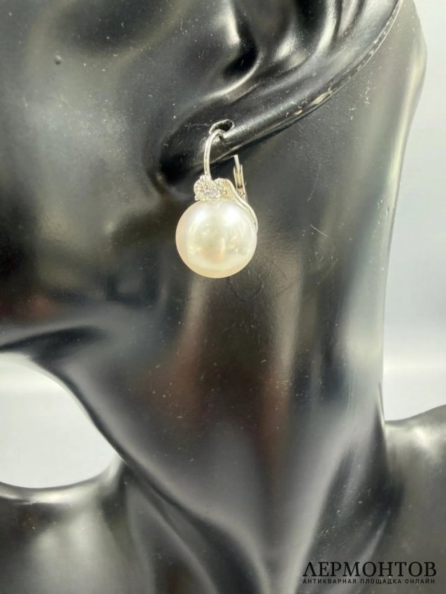 Серьги с жемчугом и бриллиантами. Белое золото 750 пробы, Италия