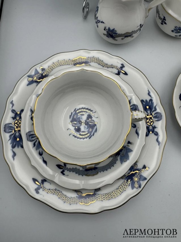 Чайный сервиз тет-а-тет «Синий дракон». Фарфор, роспись, Meissen, Германия, 20 век