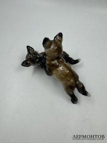 Статуэтка «Играющие лисята». Фарфор, роспись, Rosenthal, Германия, 1-я половина 20 века