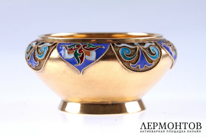 Солонка с эмалью. Братья Грачевы. Серебро 88 пробы. Российская империя