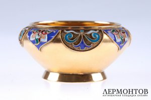 Солонка с эмалью. Братья Грачевы. Серебро 88 пробы. Российская империя