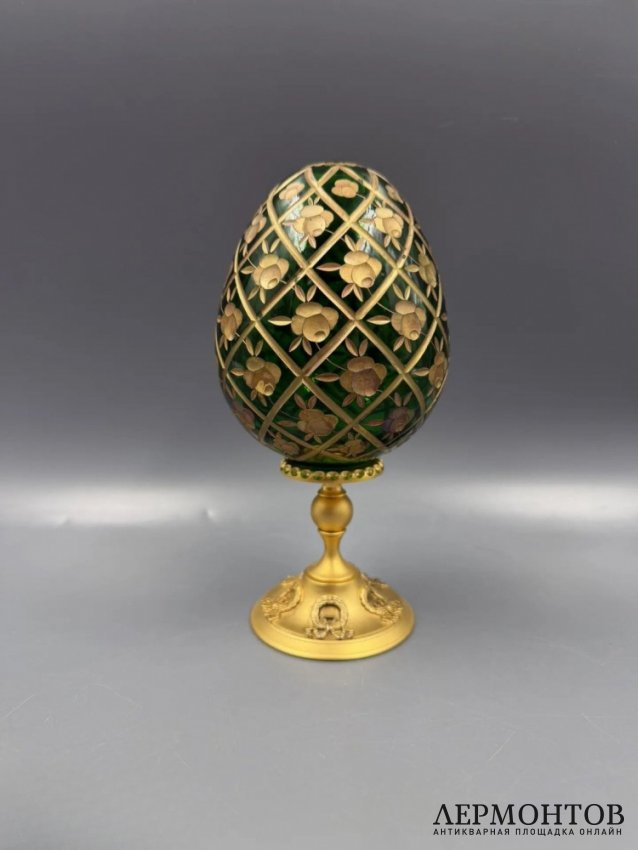 Яйцо «Rose Trellis». Бронза, хрусталь, золочение, House of Fabergé