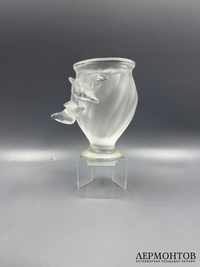 Ваза «Rosine» с двумя голубями. Хрусталь, Lalique, Франция