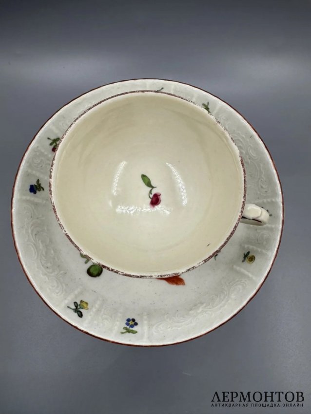 Кофейная пара с цветочным букетом. Фарфор, роспись, Ludwigsburg, Германия, 1770-е годы