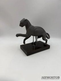 Скульптура «Пума» на постаменте. Фарфор, дерево, Lladro, Испания