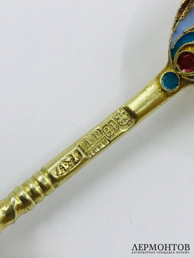 Вилка десертная. Серебро 84 пробы, эмаль по скани, А. Чеварзин, Россия, 1889 год
