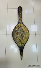 Каминные мехи с кавалером в шляпе. Латунь, дерево, Великобритания, 2-я половина 20 века