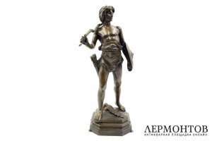 Скульптура Молодой воин. Франция, Париж, Jean Didier Debut, отливка 1880-е гг., Vrai bronze B.D Paris. Бронза.