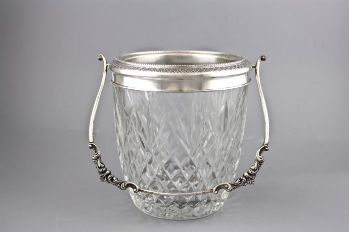 Хрустальное ведерко для льда в серебре. Серебро 800 пробы. Европа, сер. XX в.