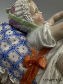 Композиция «Дитя и собака» («Верная любовь»). Фарфор, роспись, золочение, Meissen, скульптор М.-В. Асье, Германия, 1-я половина 19 века