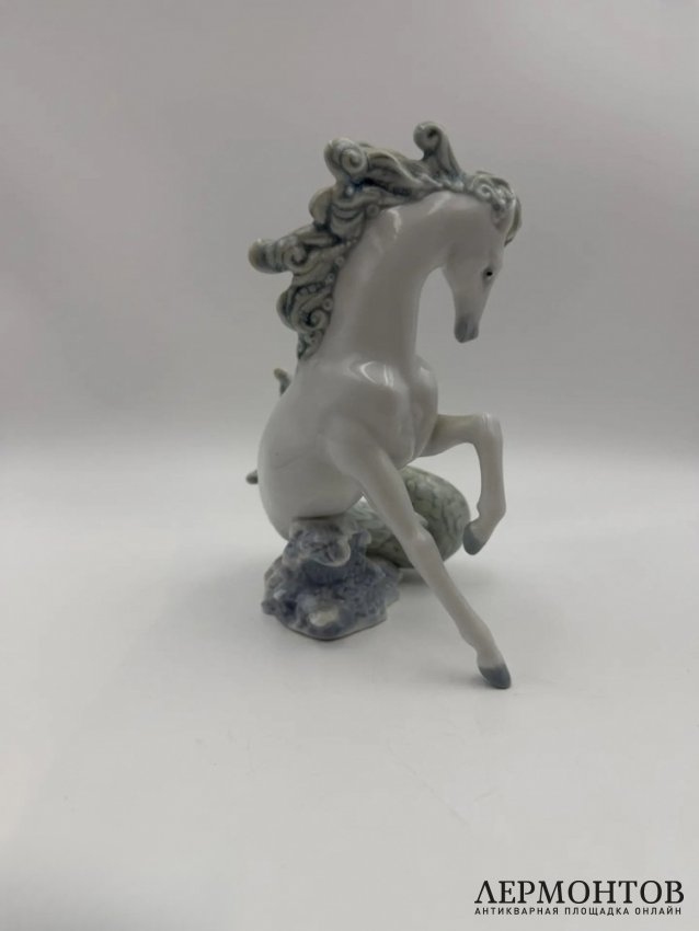 Статуэтка «Тритон I». Фарфор, Lladro, скульптор Francisco Polope, Испания, 2004–2008 годы