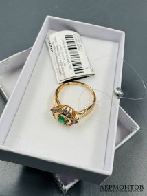 Кольцо с изумрудом и бриллиантами. Золото 585 пробы, современная работа