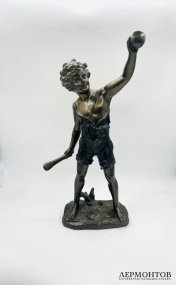 Скульптура «Мальчик». Шпиатр, скульптор Franz Iffland, Германия, 1-я треть 20 века