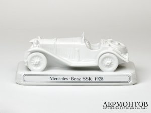 Статуэтка «Mercedes-Benz SSK 1928». Фарфор, Seltmann Weiden, Германия, 1954–1990 годы
