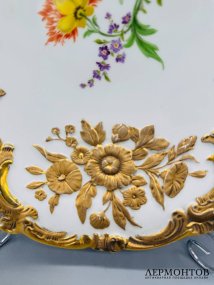 Настенное блюдо с цветами. Фарфор, лепка, роспись, Meissen, Германия, 1-я половина 20 века
