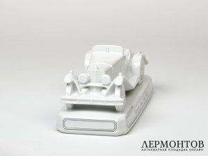 Статуэтка «Mercedes-Benz SSK 1928». Фарфор, Seltmann Weiden, Германия, 1954–1990 годы