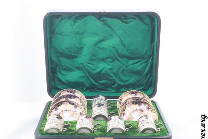 Кофейный сервиз Royal Crown Derby. Фарфор и серебро 925 пробы. Англия. Антиквариат