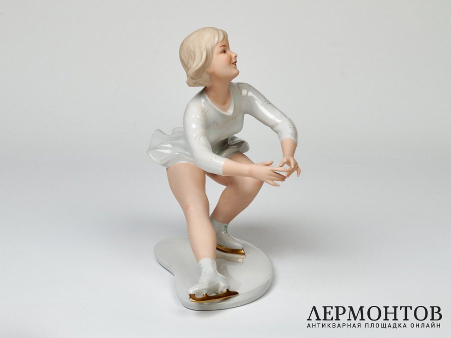 Статуэтка «Фигуристка». Фарфор, Schaubach Kunst Lichte-Wallendorf, Германия, 1963–1990 годы