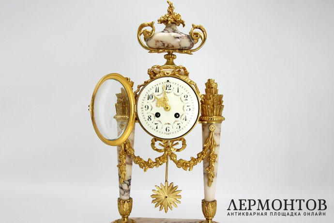 Каминный гарнитур - часы и канделябры. Бронза, мрамор. Франция, 1870-80е гг.