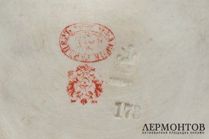 Статуэтка Странник -слепец. Россия, частный завод Гарднера, сер. 19в. Фарфор, роспись