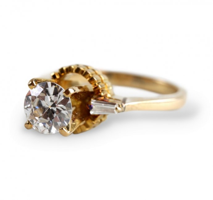 Кольцо Пасьянс. Бриллианты 0.87 ct. Золото 585 пробы. Европа, XX в.