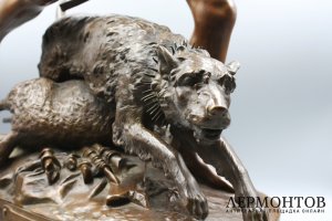 Скульптура Охота на волка. Франция, Париж, 19 век, скульптор Hiolin. Бронза, мрамор.