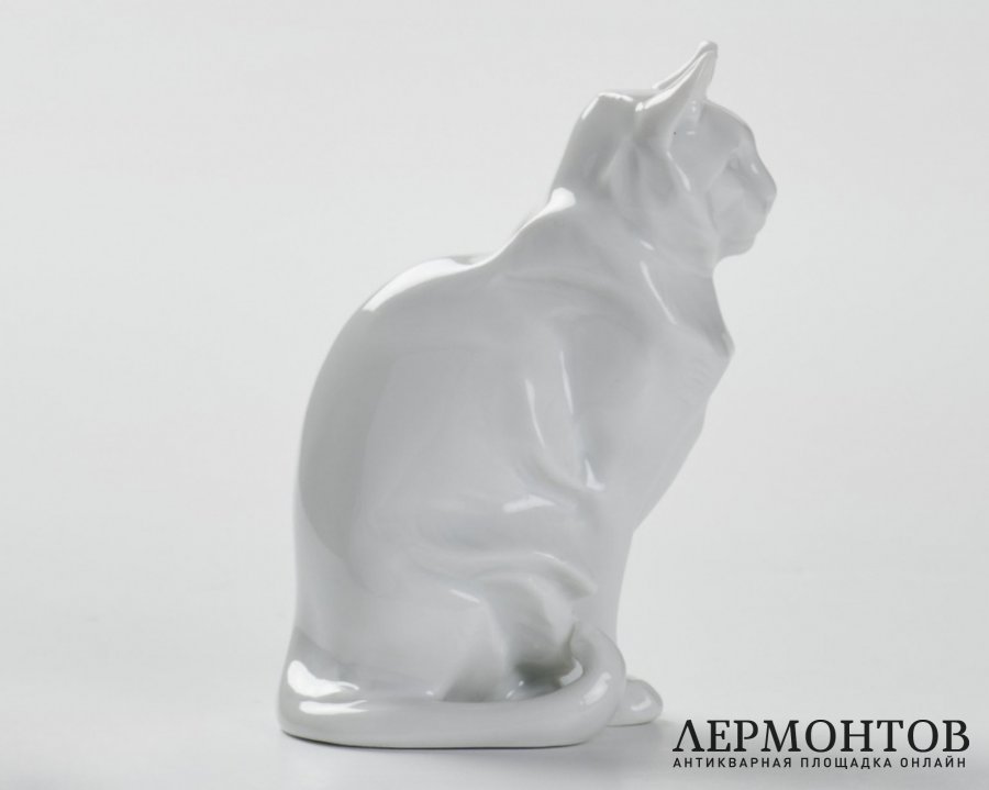 Статуэтка «Сидящая кошка». Фарфор, Rosenthal, Германия, 1926 год