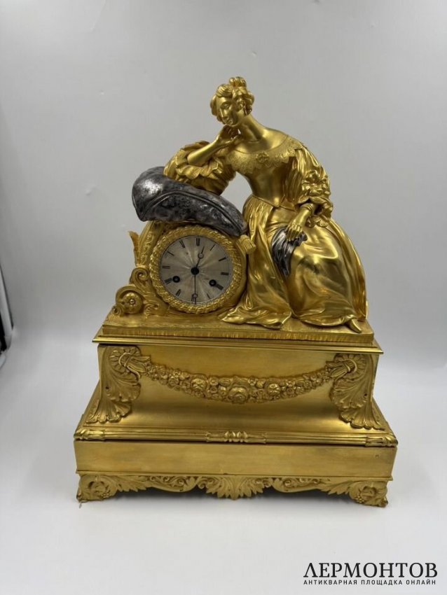 Каминные часы в стиле ампир с фигурой дамы. Бронза, Франция, 2-я половина 19 века