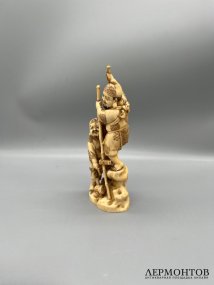 Окимоно «Игра Такэ-ума». Кость, резьба, Япония, 19 век