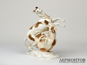 Статуэтка «Играющие борзые». Фарфор, Hutschenreuther, Германия, 1938–1955 годы