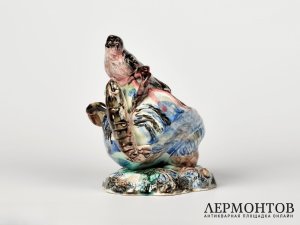 Ваза «Ласточка и рак». Фарфор, Европа, начало XX века