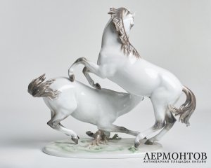 Статуэтка «Играющие жеребцы». Фарфор, Rosenthal, Германия