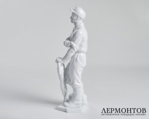 Статуэтка «Шахтёр». Фарфор, Herend, Венгрия