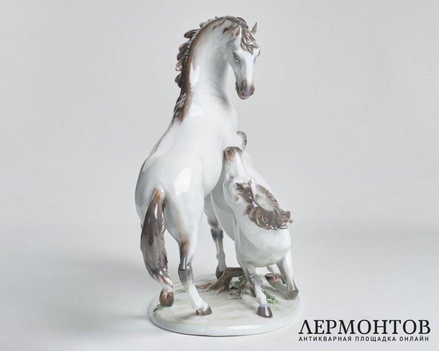 Статуэтка «Играющие жеребцы». Фарфор, Rosenthal, Германия