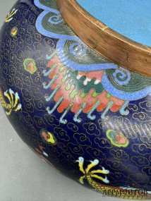 Ваза с парными драконами. Перегородчатая эмаль, металл, Китай, середина 20 века