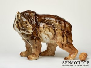Статуэтка «Медведь». Фарфор, Royal Dux, Чехословакия, 1950–1960 годы