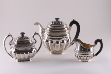 Чайный сервиз в стиле ампир. Серебро 84, золочение. Россия, пер. пол. XIX в.