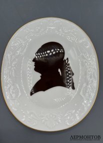 Настенное панно с профилями Лессинга и Клейста. Фарфор, Meissen, ГДР, 1977 год