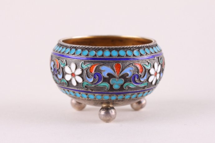 Солонка. Полихромная эмаль по скани. Серебро 84 пробы. Россия, Москва, 1893 г