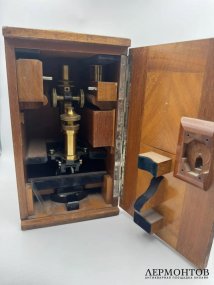 Микроскоп в футляре. Carl Zeiss Jena, Германия