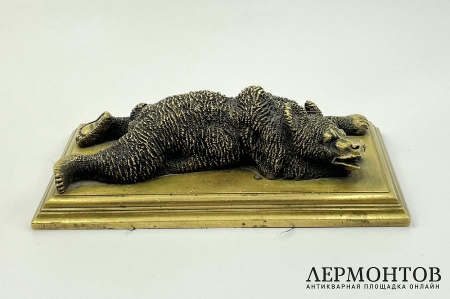 Скульптура Лежащий медведь по модели Н. И. Либериха. Россия, 19 век. Бронза.