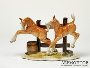 Статуэтка «Резвящиеся жеребята». Фарфор, Lorenz Hutschenreuther, Германия, 1970–1985 годы