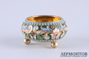 Солонка. Трыкин. Расписная эмаль по скани. Серебро 84 пробы. Россия, 1899-1908 гг.