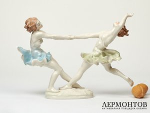 Статуэтка «Девушки кружатся». Фарфор, Hutschenreuther, Германия, 1955–1968 годы