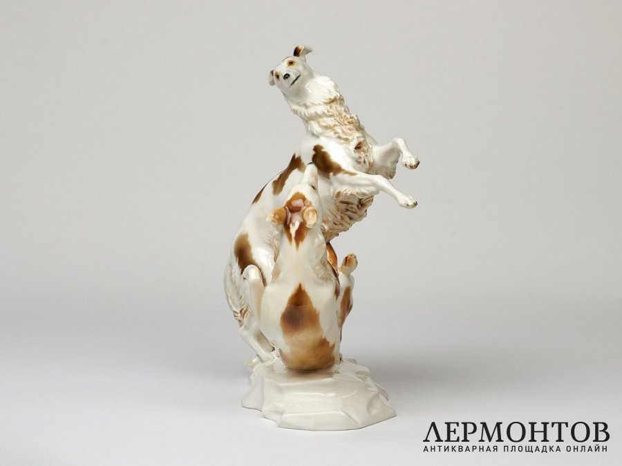 Статуэтка «Играющие борзые». Фарфор, Hutschenreuther, Германия, 1938–1955 годы