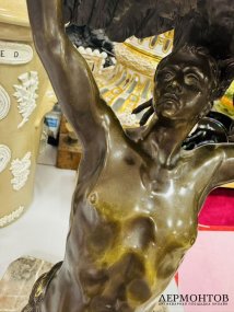 Скульптура «Юноша спасает орла». Бронза, Франция, конец 19 века