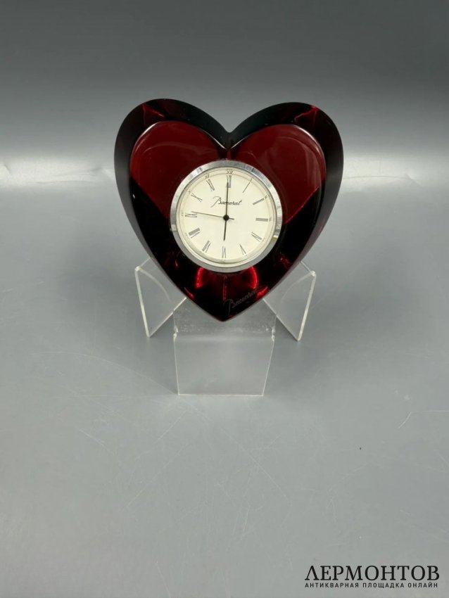 Настольные часы «Puffed Heart». Рубиновый хрусталь, Baccarat, Франция
