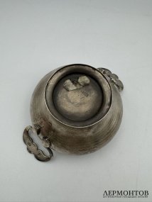 Сахарница-чугунок. Серебро 84 пробы, гильоширование, мастер АМ, Россия, 1868 год